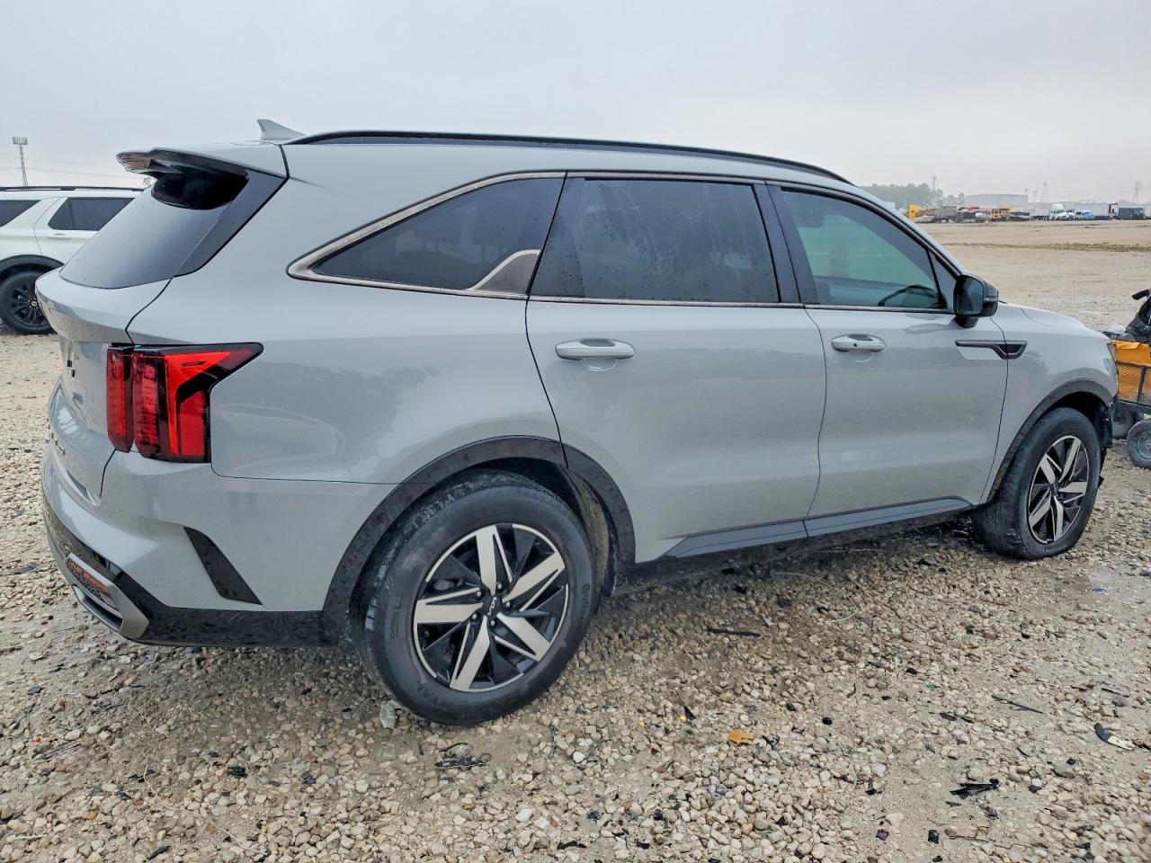 2022 KIA SORENTO EX photo 3
