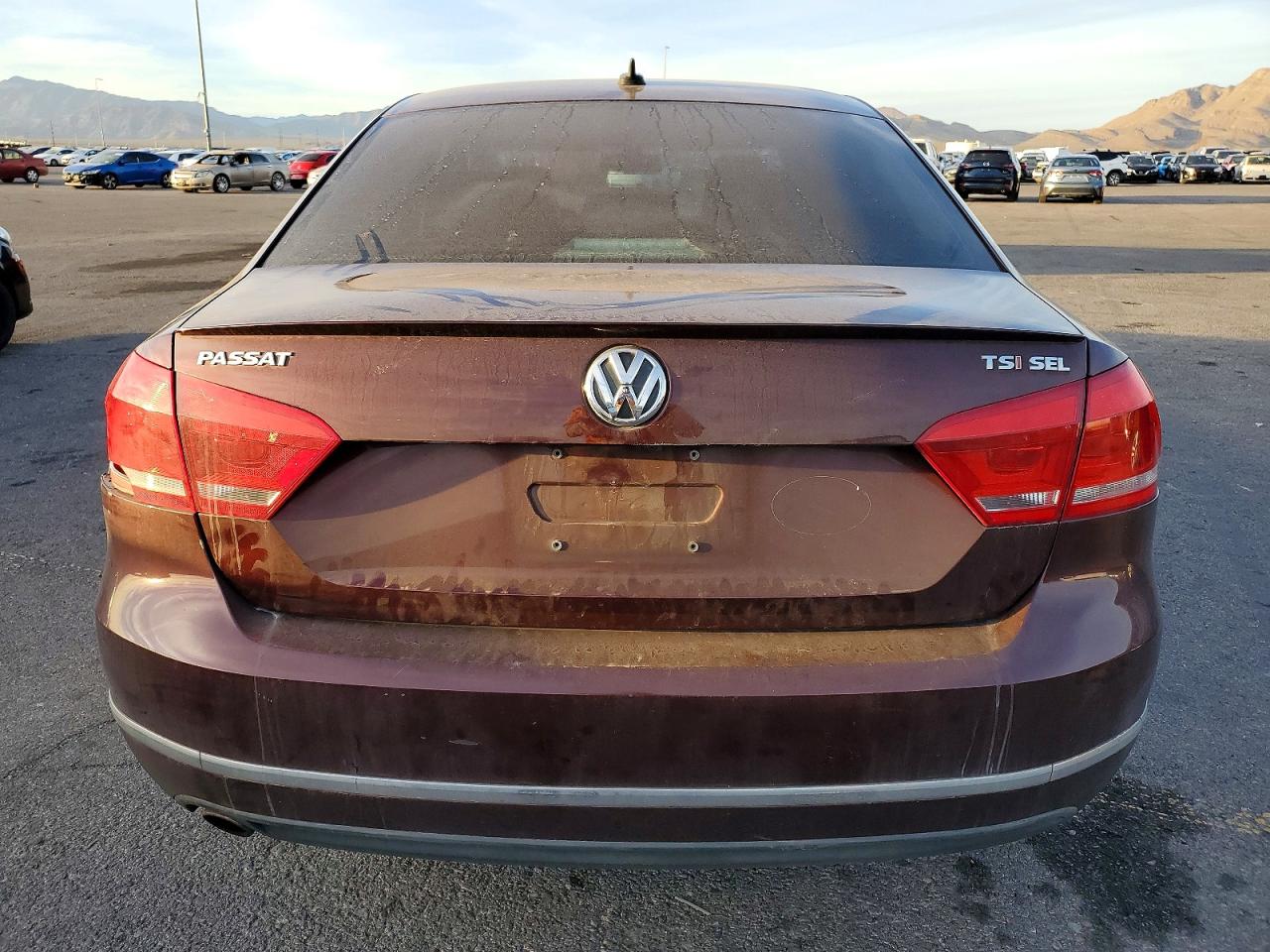 2014 VOLKSWAGEN PASSAT SEL photo 11