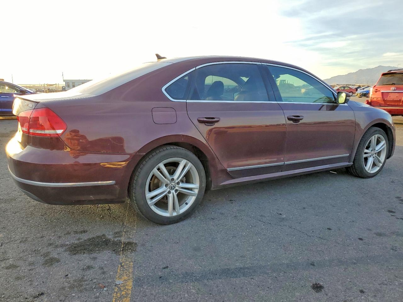 2014 VOLKSWAGEN PASSAT SEL photo 5