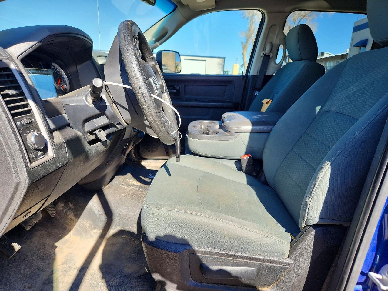 2016 RAM 1500 ST photo 13