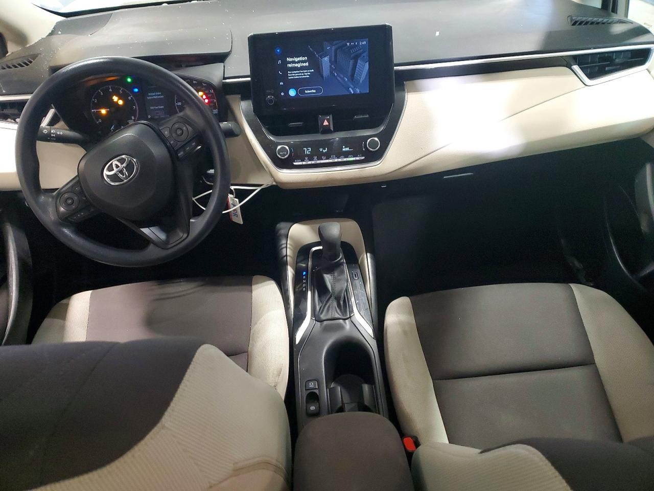 2024 TOYOTA COROLLA LE photo 8