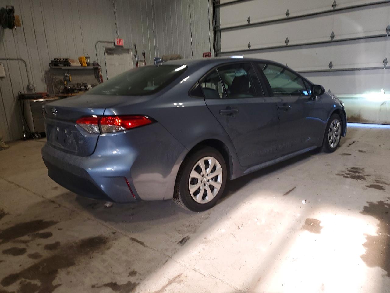 2024 TOYOTA COROLLA LE photo 3