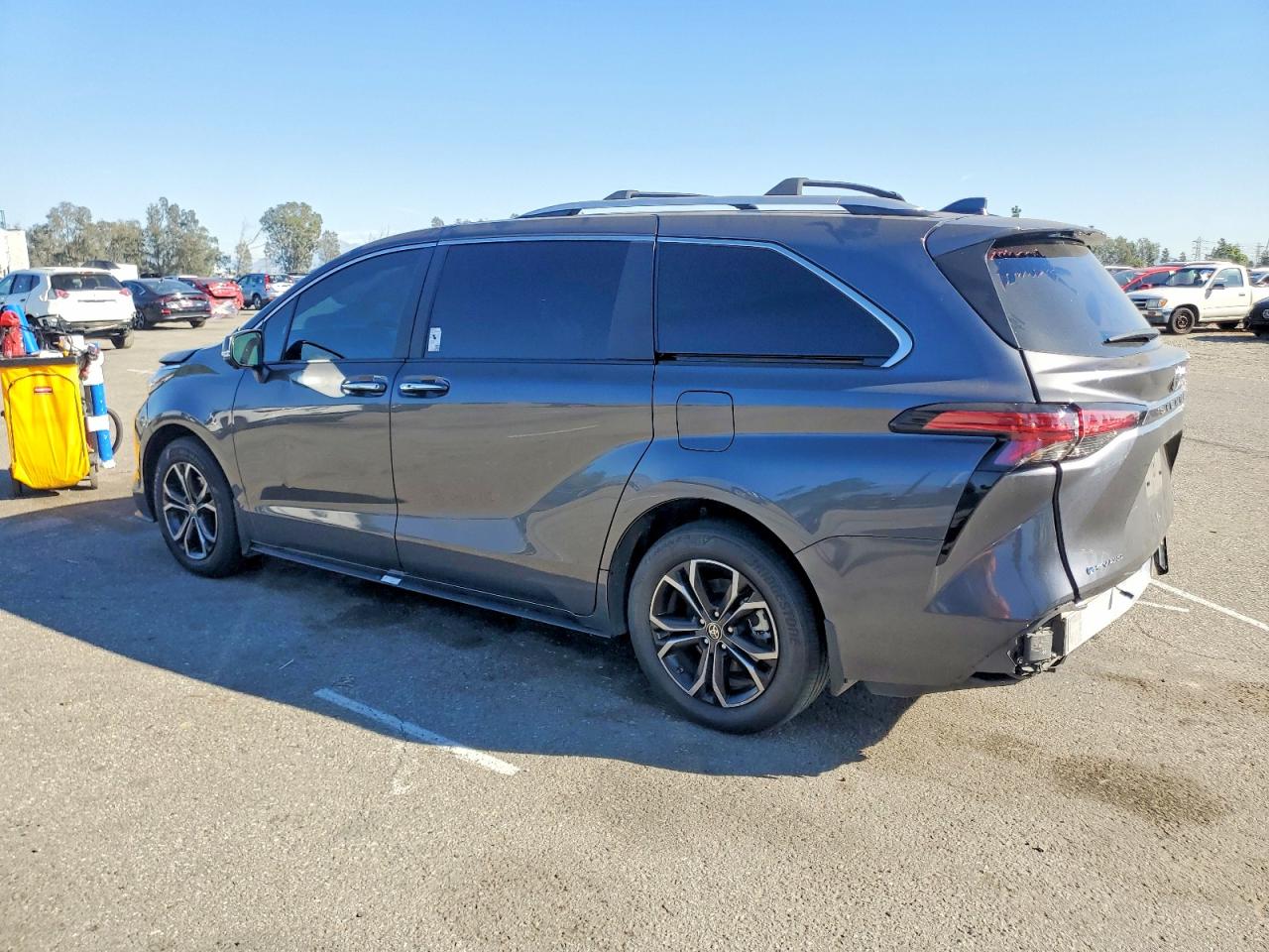 2025 TOYOTA SIENNA LIMITED photo 2
