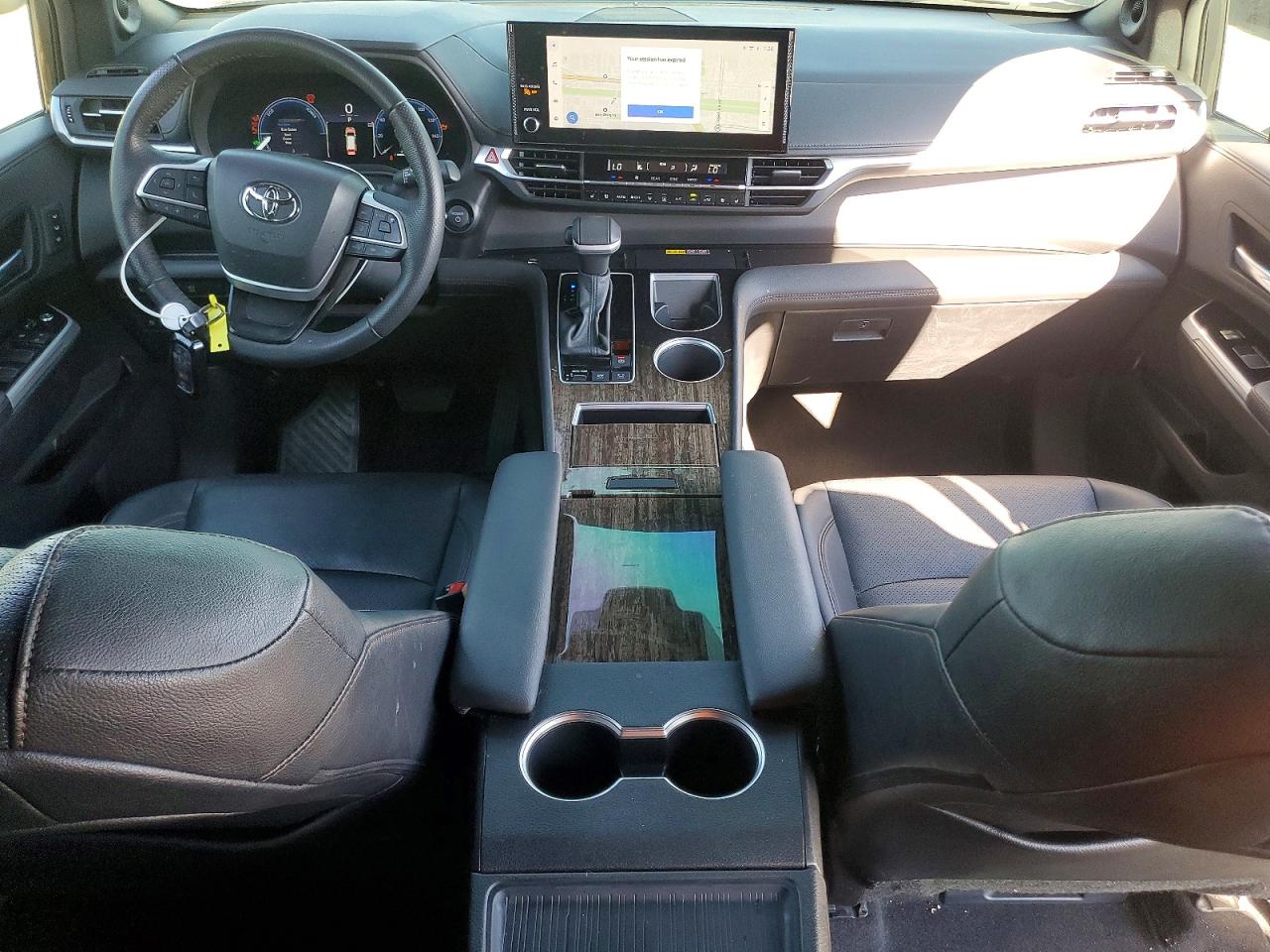2025 TOYOTA SIENNA LIMITED photo 8