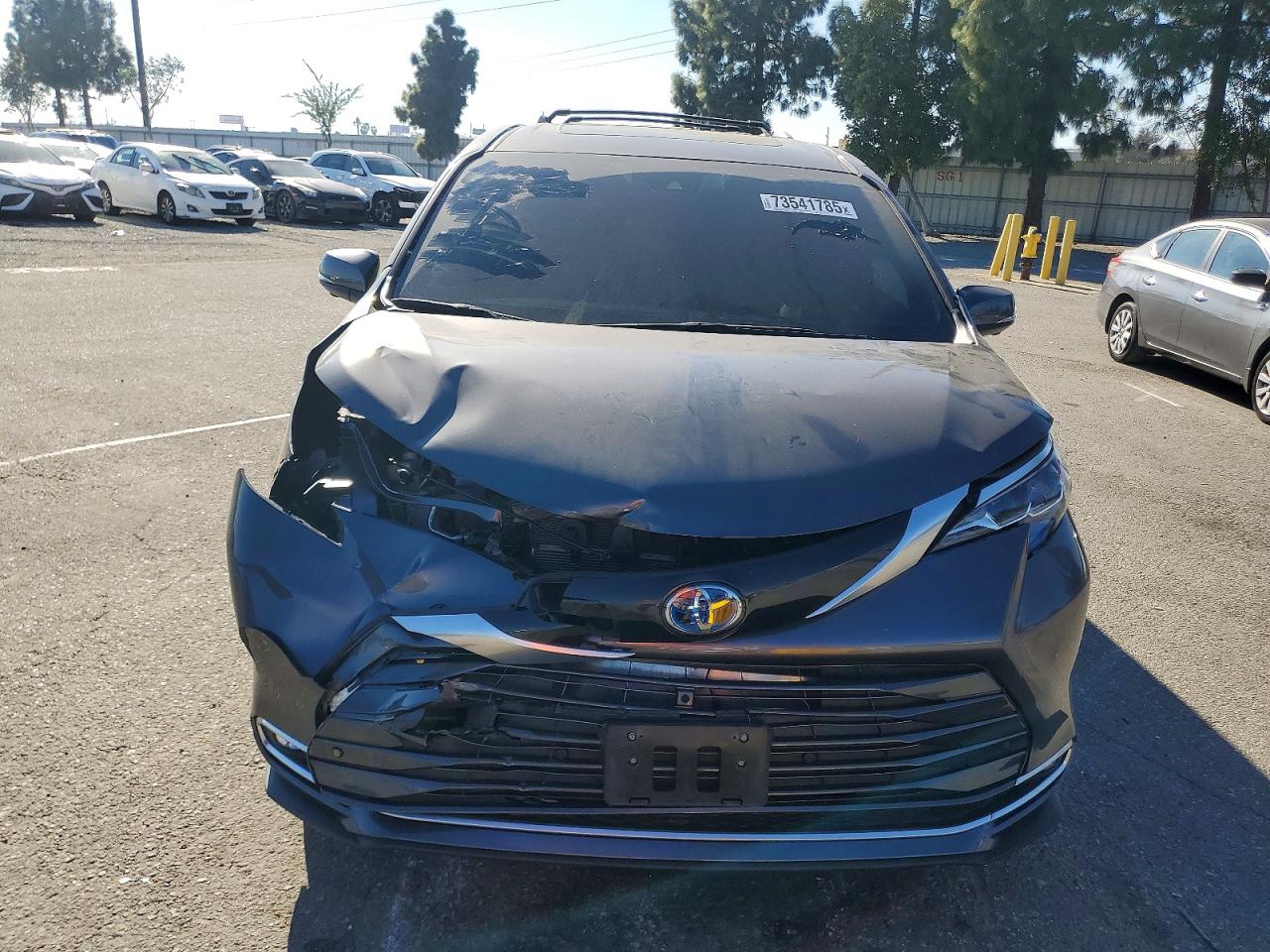 2025 TOYOTA SIENNA LIMITED photo 5