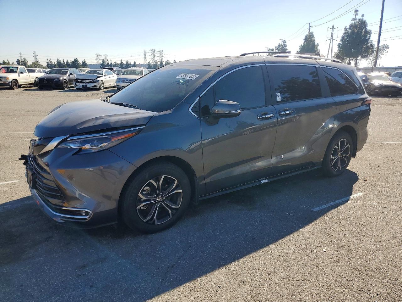 2025 TOYOTA SIENNA