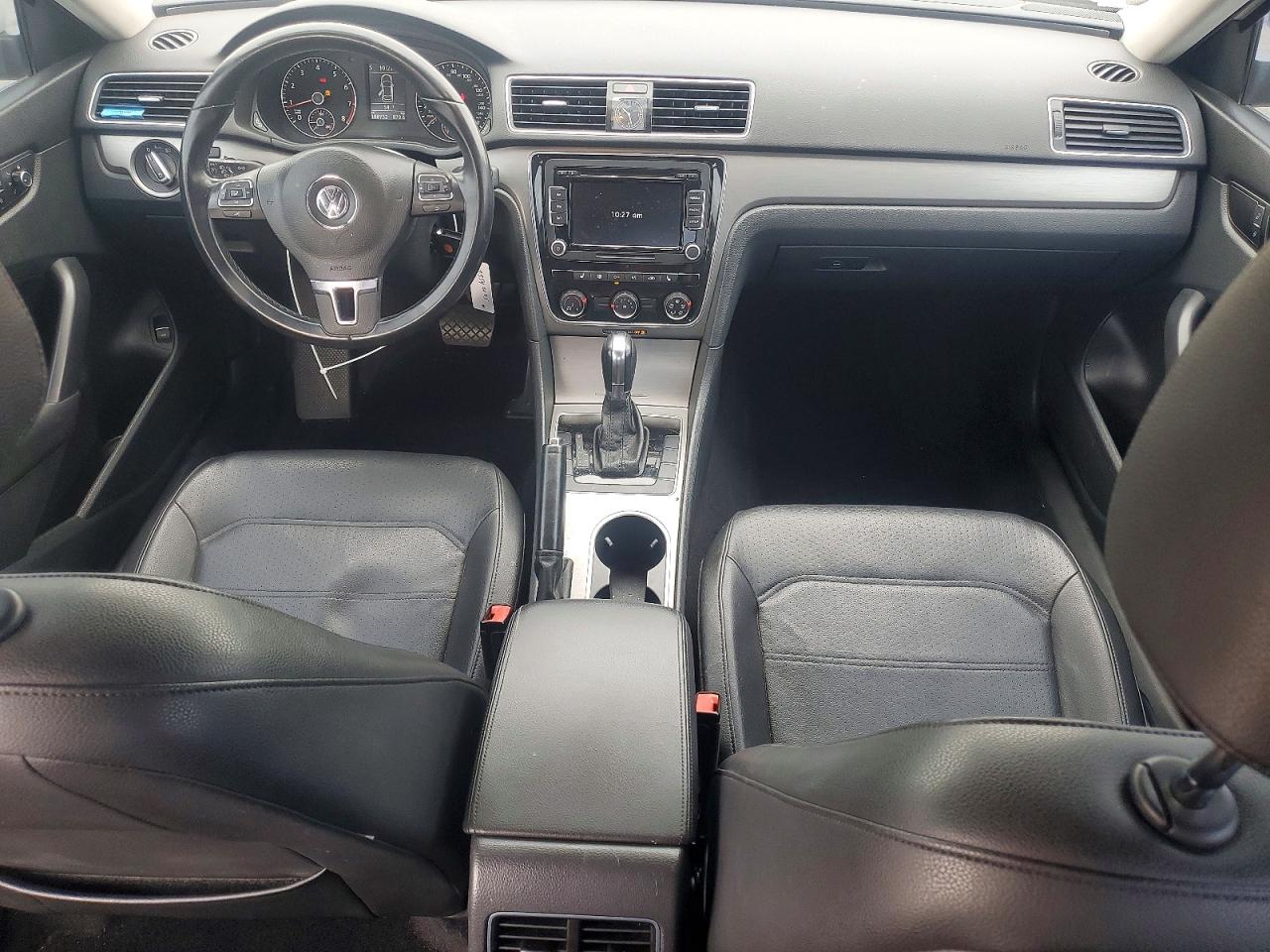2014 VOLKSWAGEN PASSAT SE photo 15