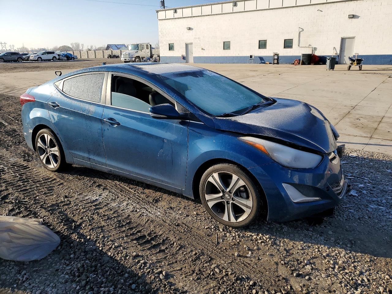 2014 HYUNDAI ELANTRA photo 4