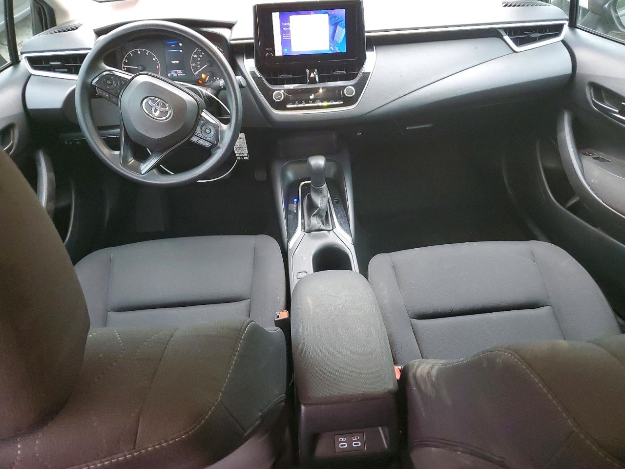 2024 TOYOTA COROLLA LE photo 8