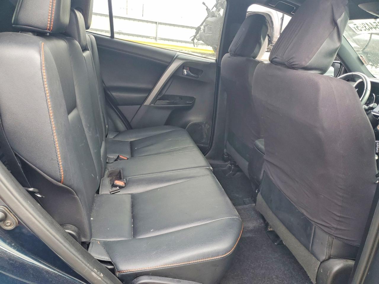 2017 TOYOTA RAV4 SE photo 11