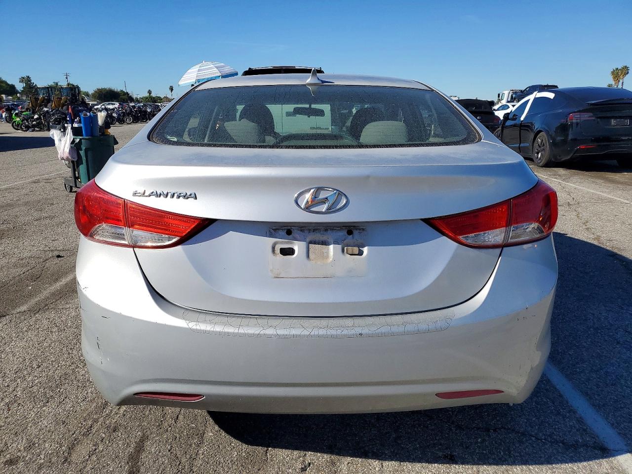 2013 HYUNDAI ELANTRA GLS photo 16