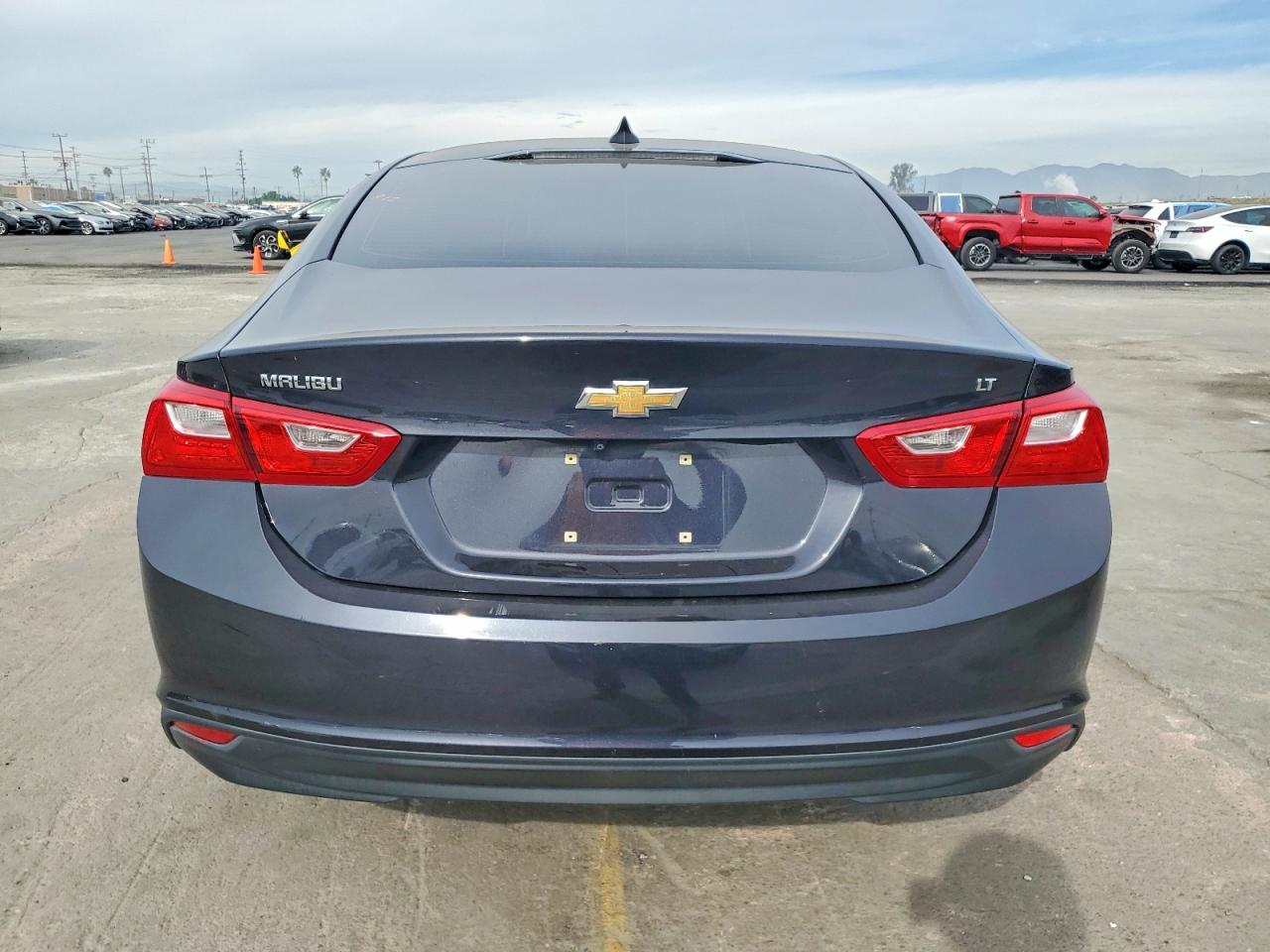 2023 CHEVROLET MALIBU LT photo 11