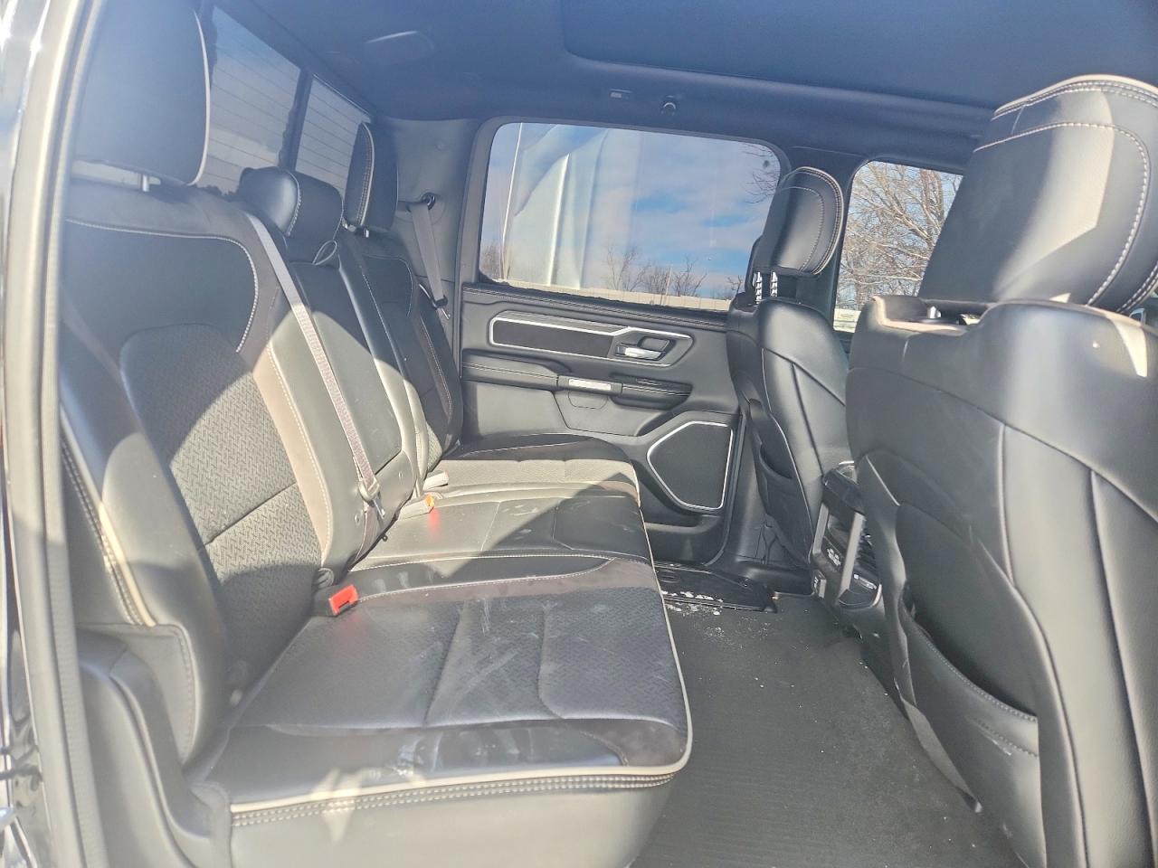 2023 RAM 1500 LARAMIE photo 19