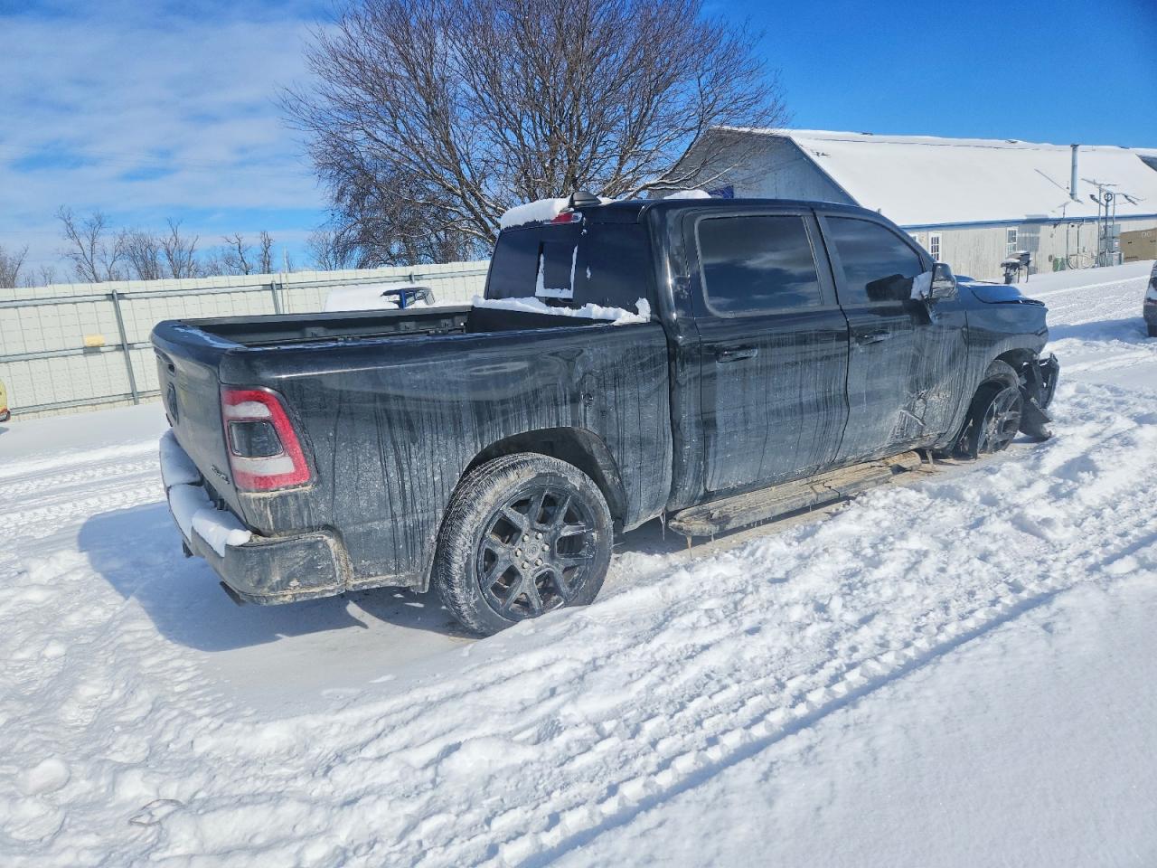 2023 RAM 1500 LARAMIE photo 5
