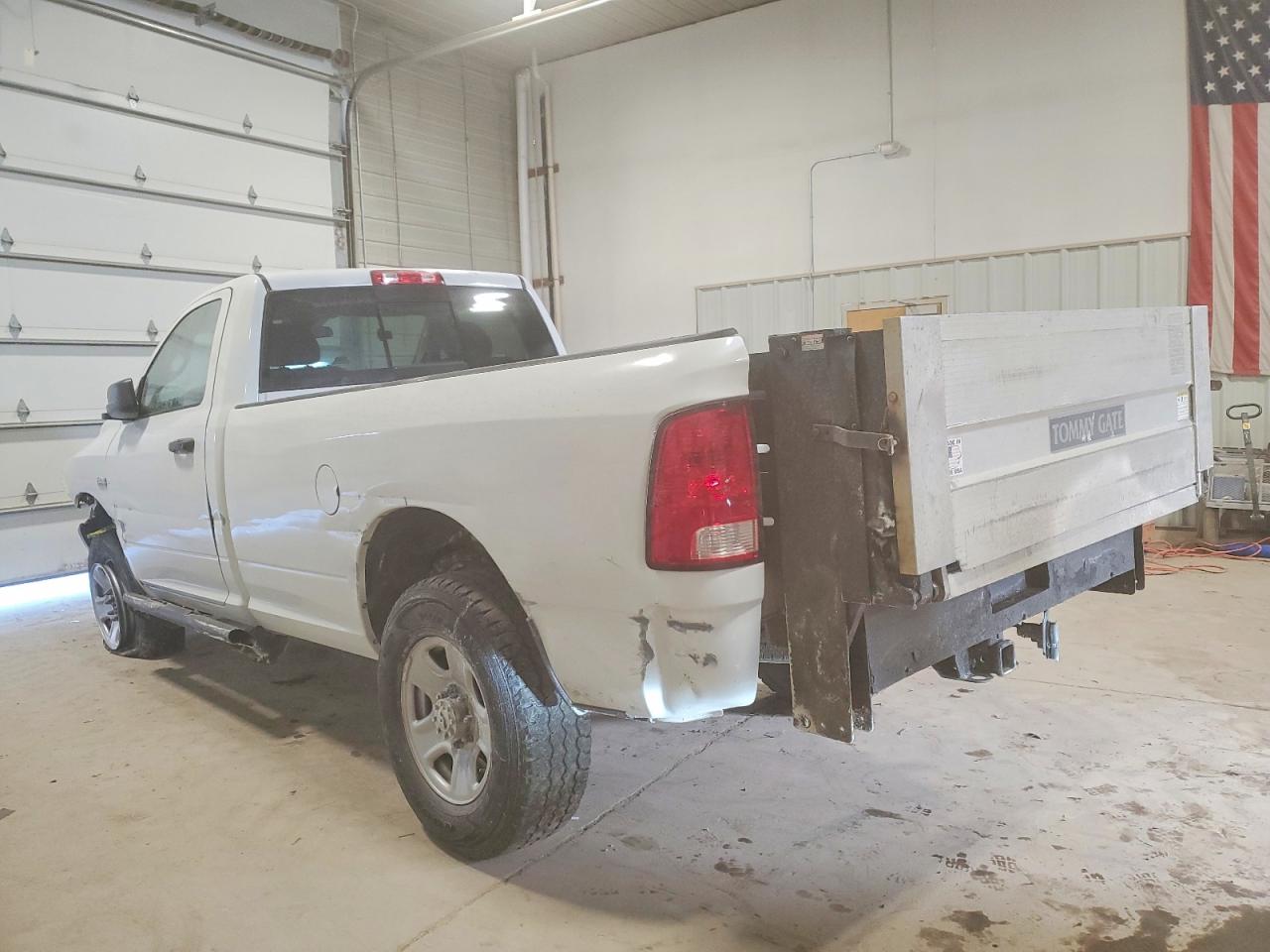 2017 RAM 2500 ST photo 4