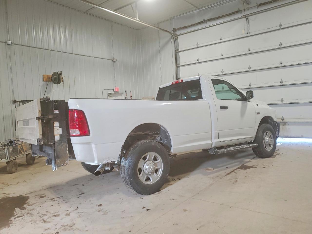 2017 RAM 2500 ST photo 7