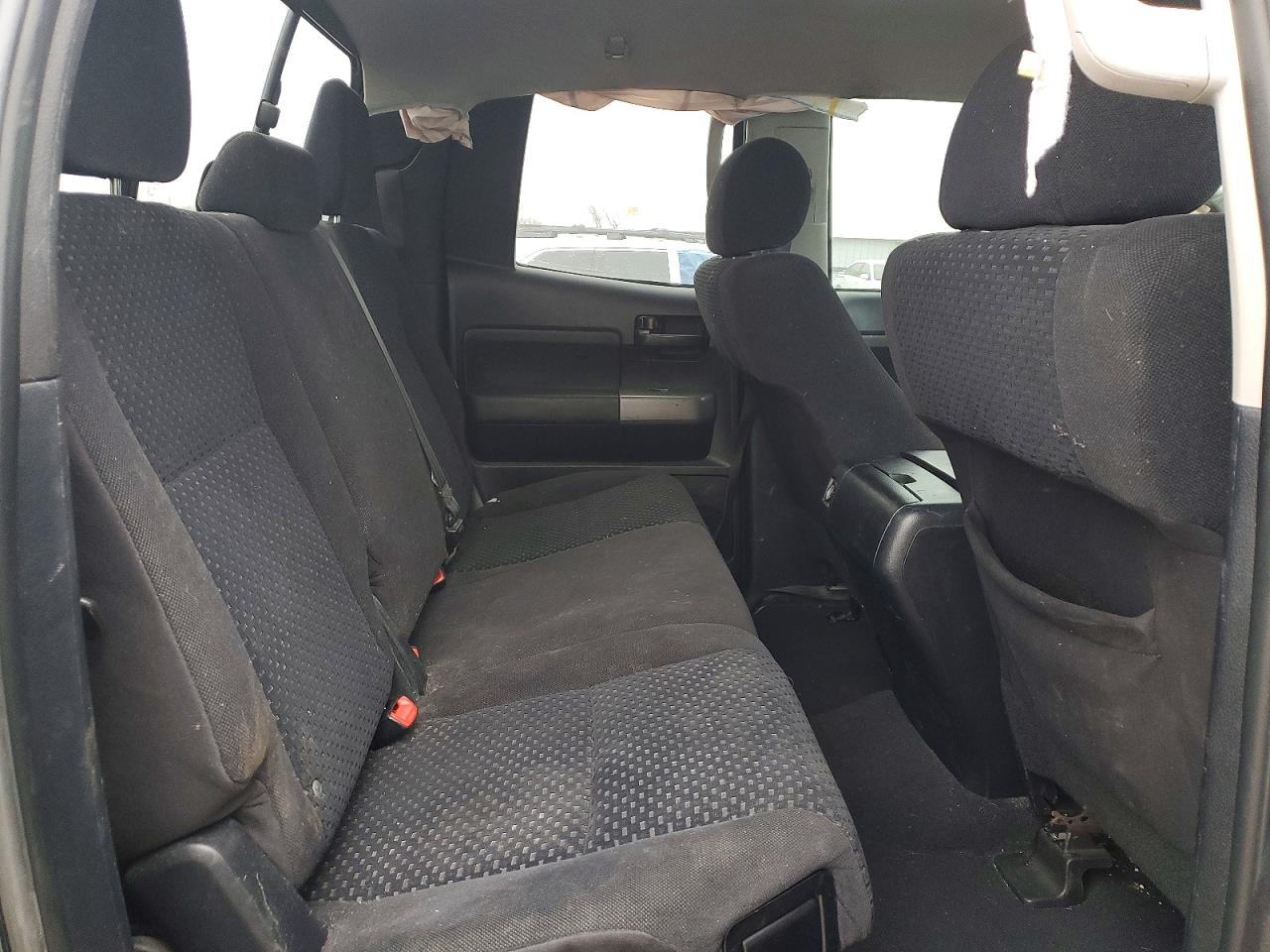 2011 TOYOTA TUNDRA photo 28