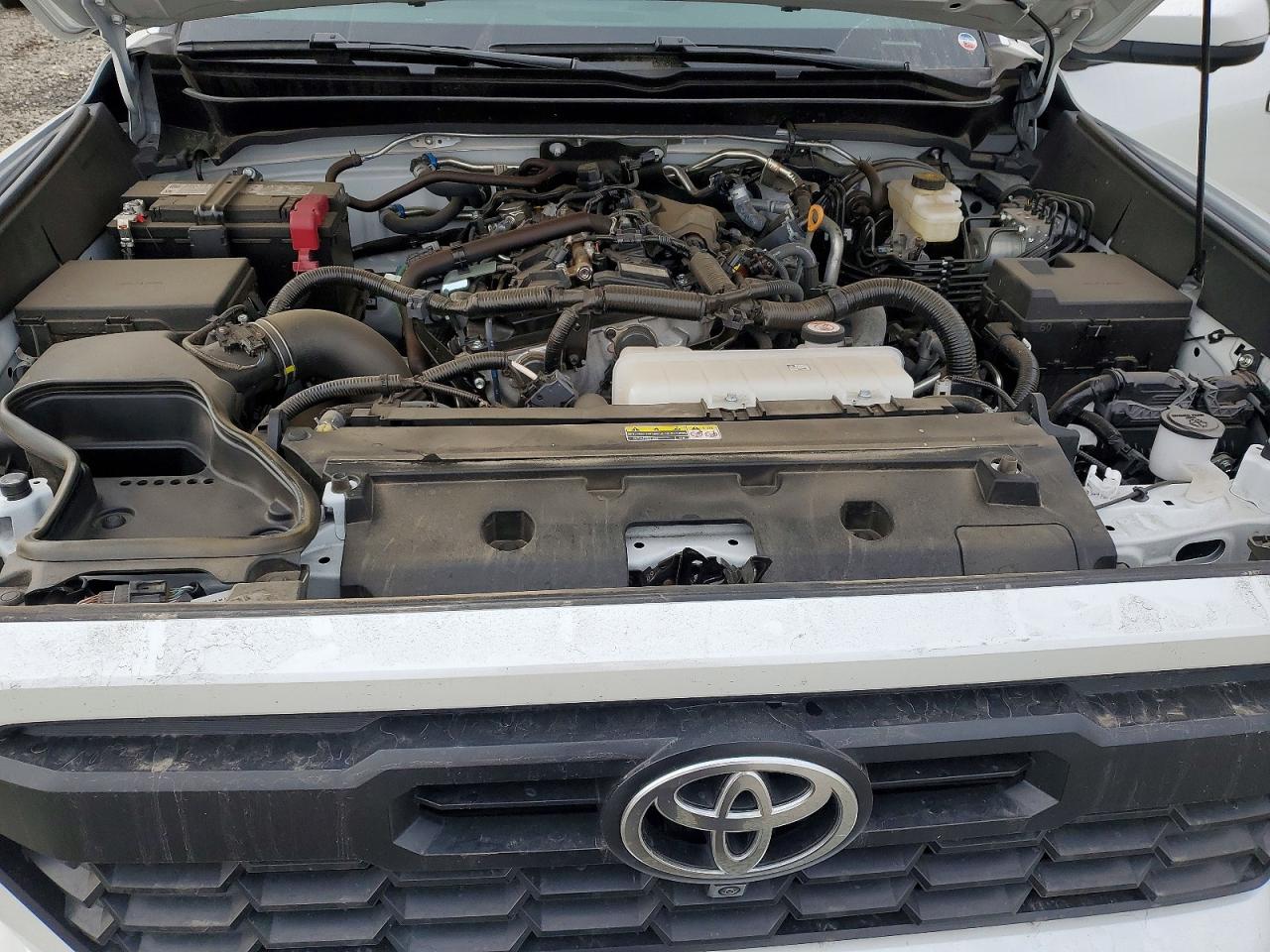 2024 TOYOTA TACOMA TRD SPORT photo 11