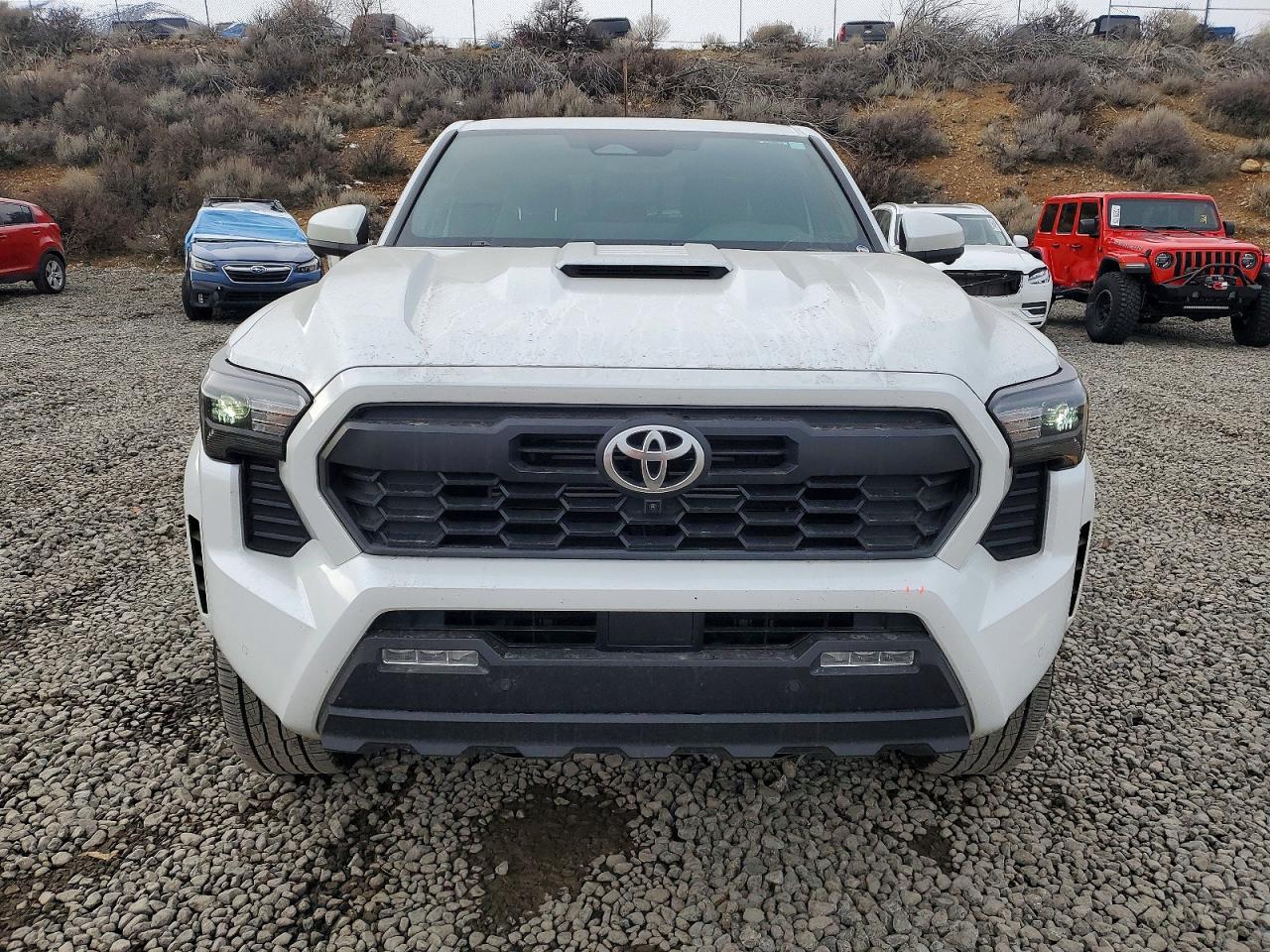 2024 TOYOTA TACOMA TRD SPORT photo 5