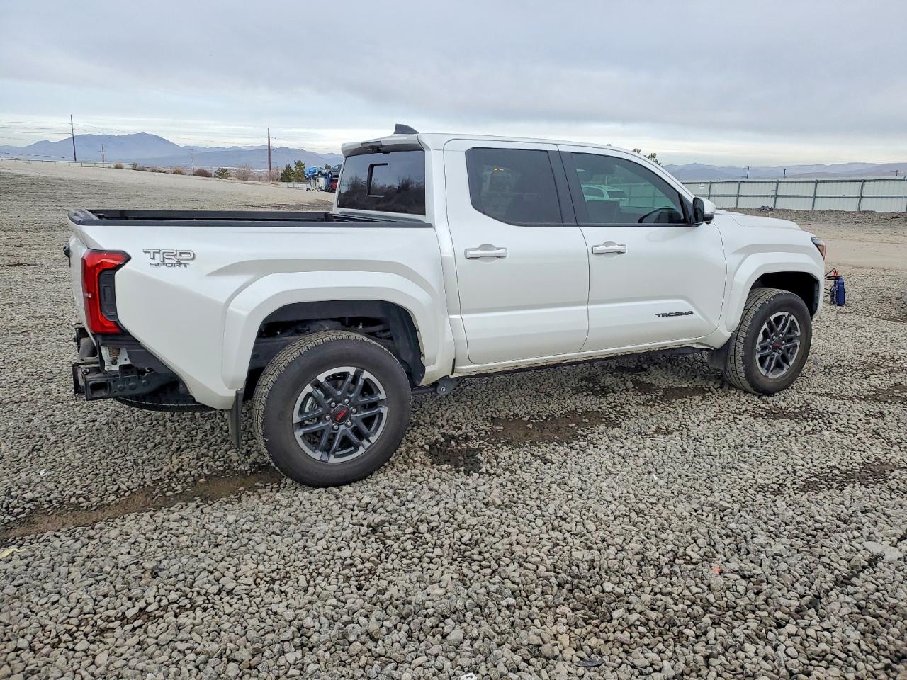 2024 TOYOTA TACOMA TRD SPORT photo 3
