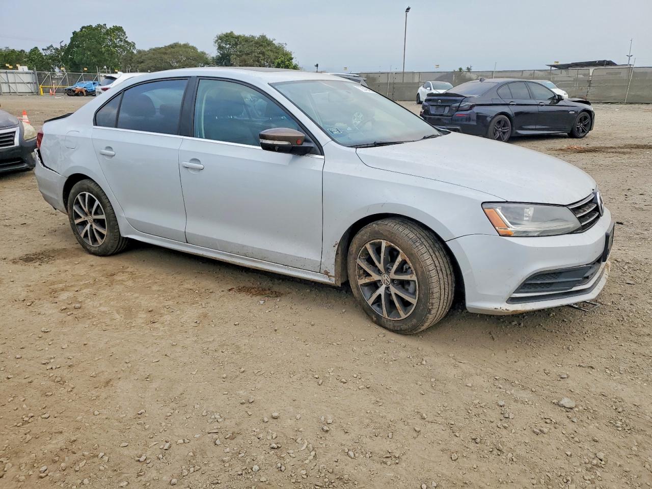 2017 VOLKSWAGEN JETTA SE photo 10
