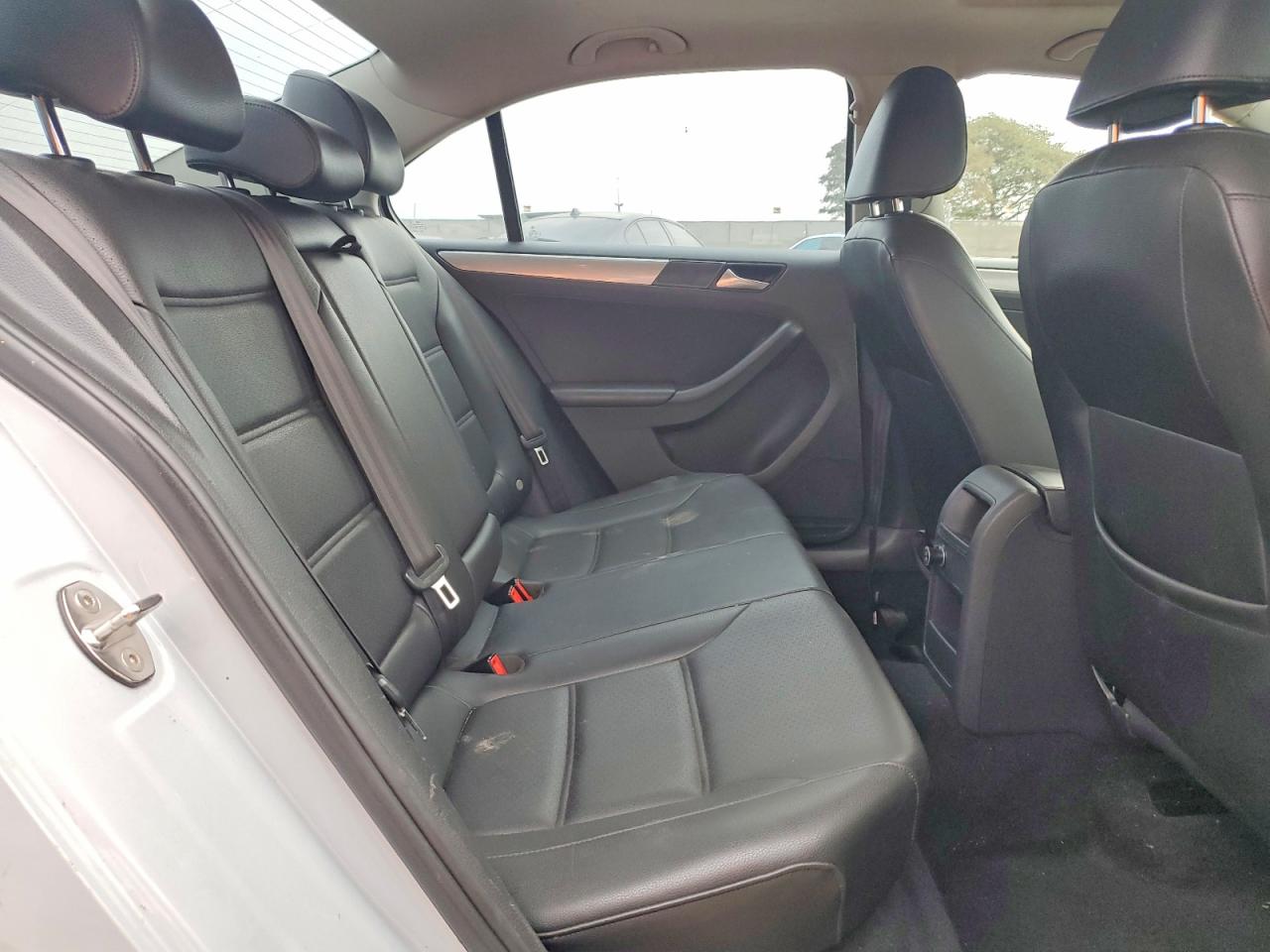 2017 VOLKSWAGEN JETTA SE photo 28