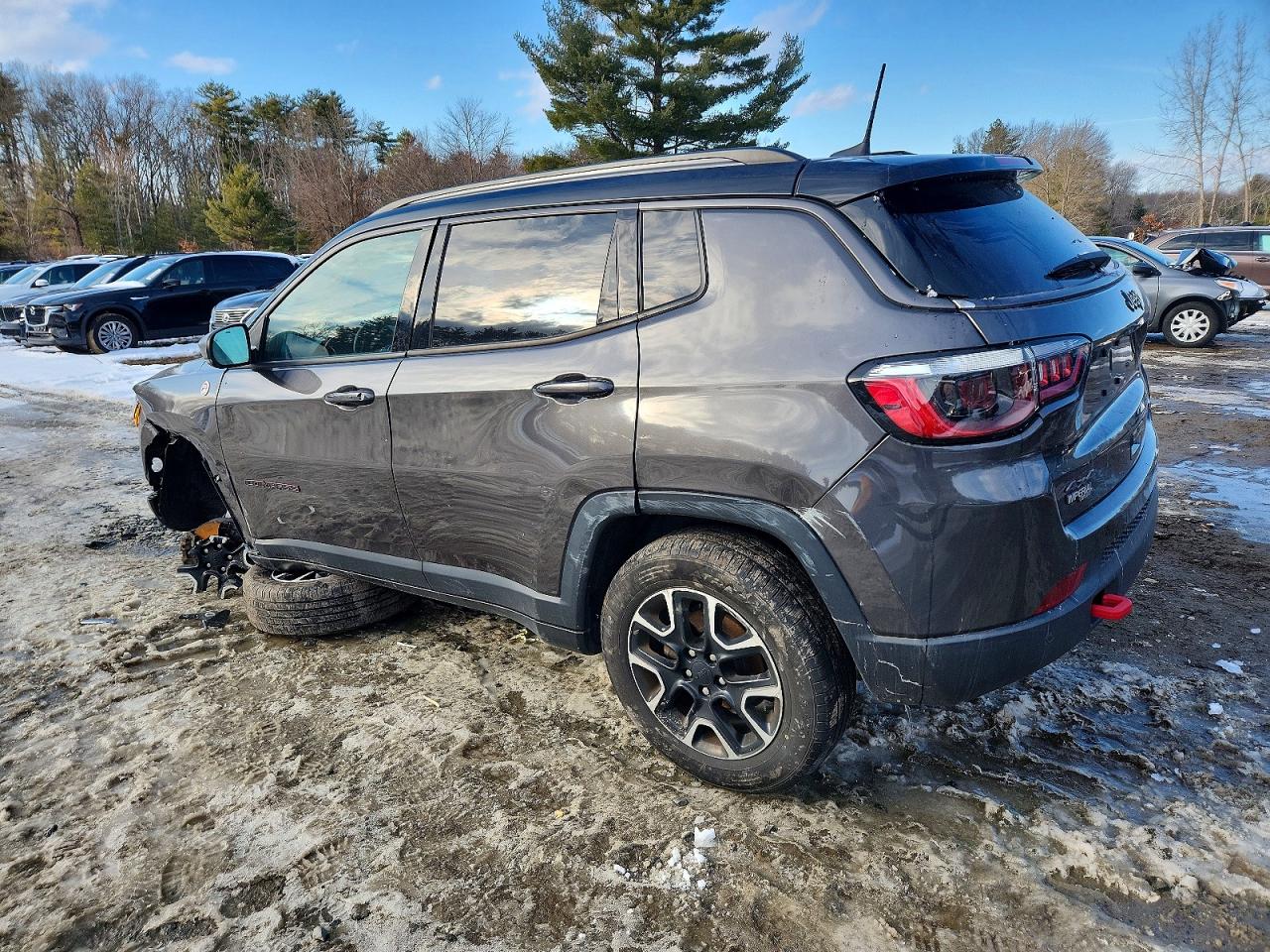 2021 JEEP COMPASS TRAILHAWK photo 4