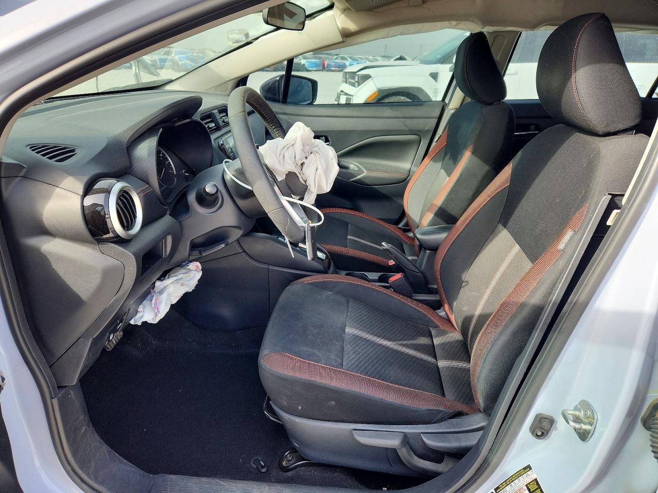 2024 NISSAN VERSA SR photo 7
