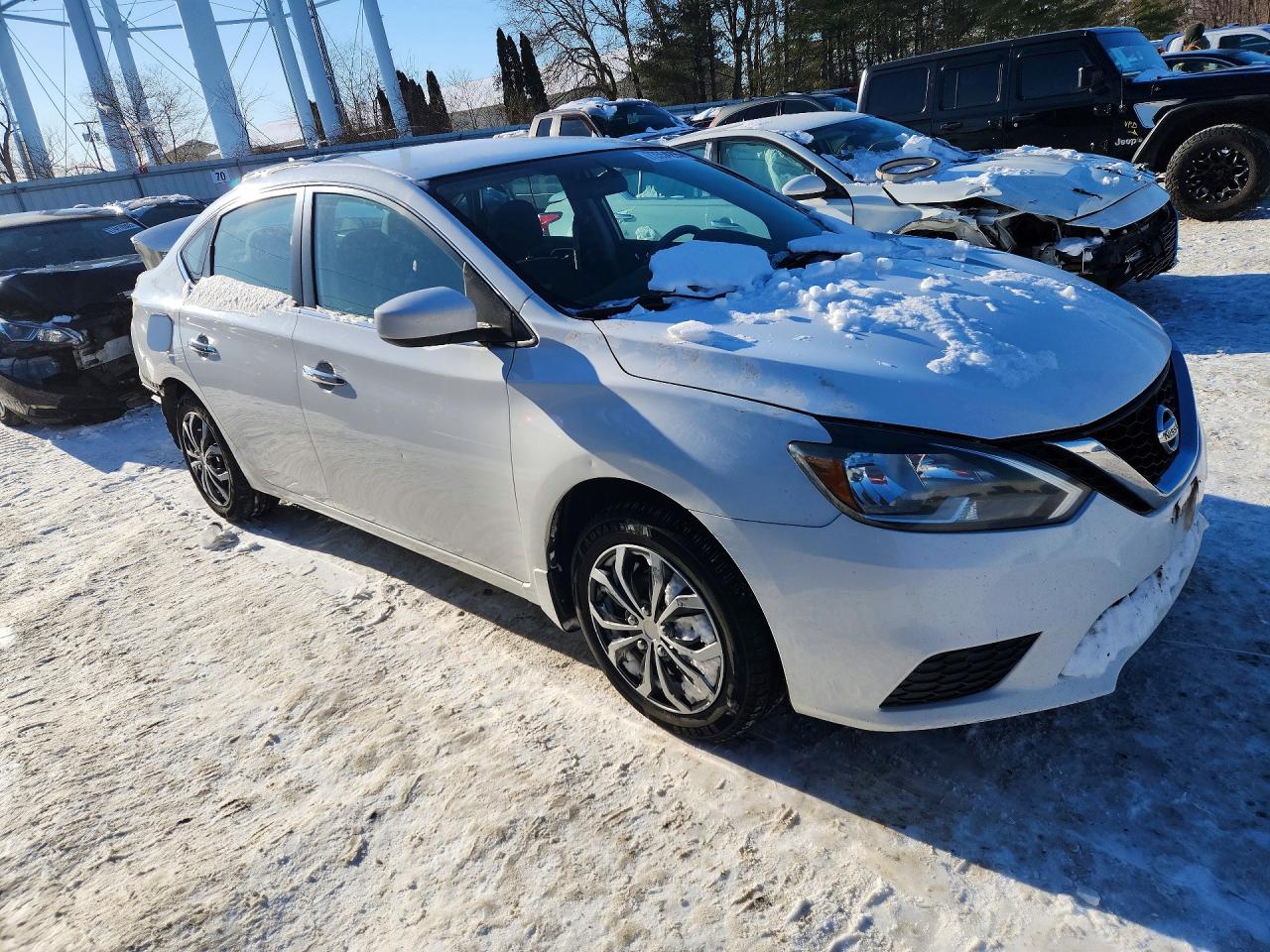 2016 NISSAN SENTRA S photo 4