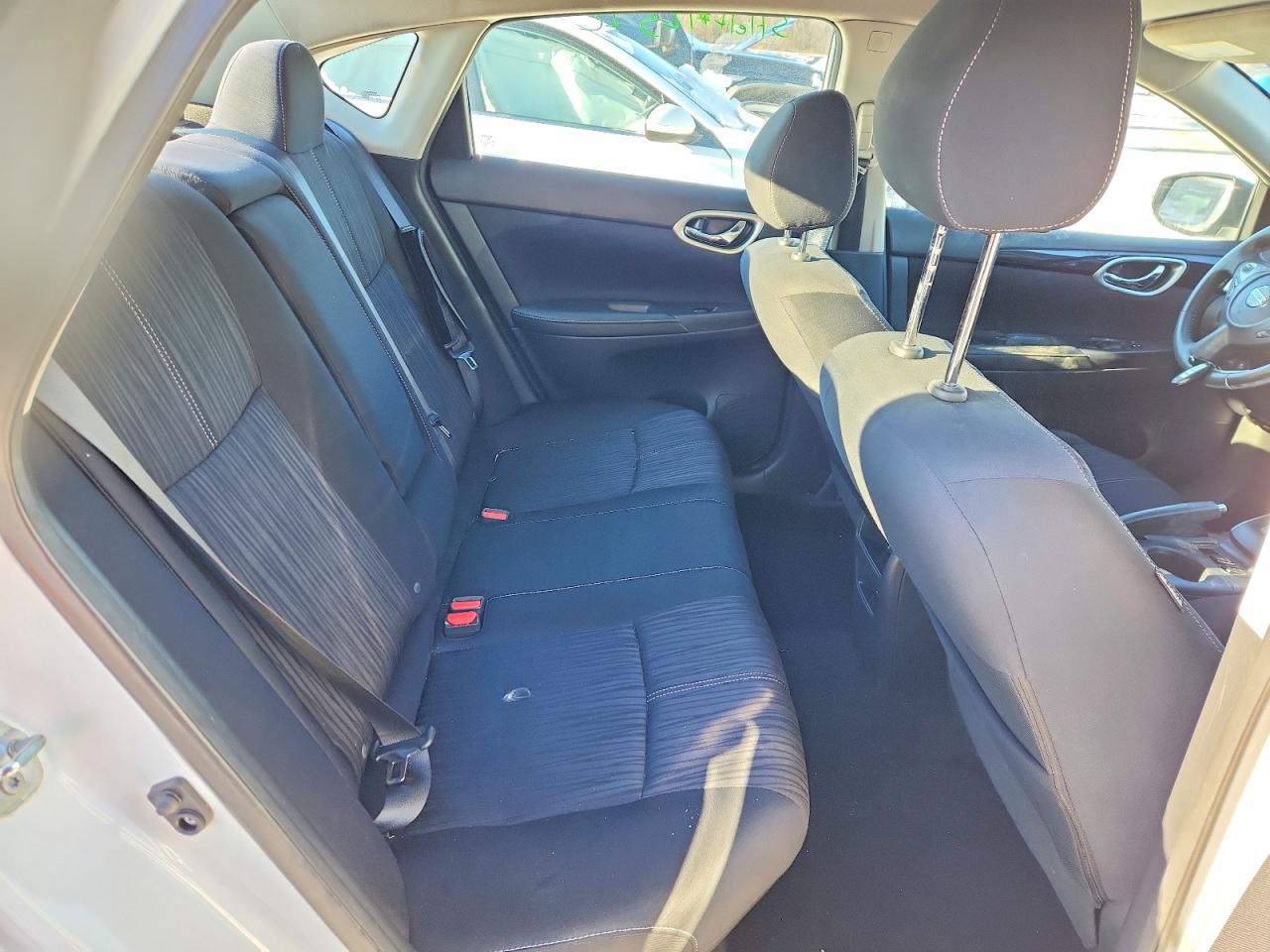 2016 NISSAN SENTRA S photo 10