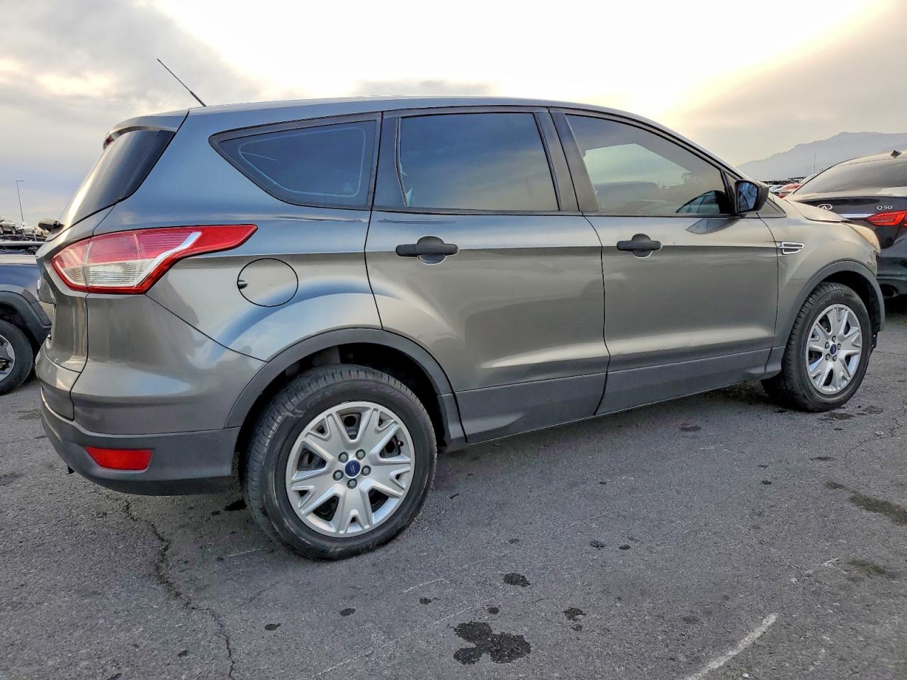 2014 FORD ESCAPE S photo 3