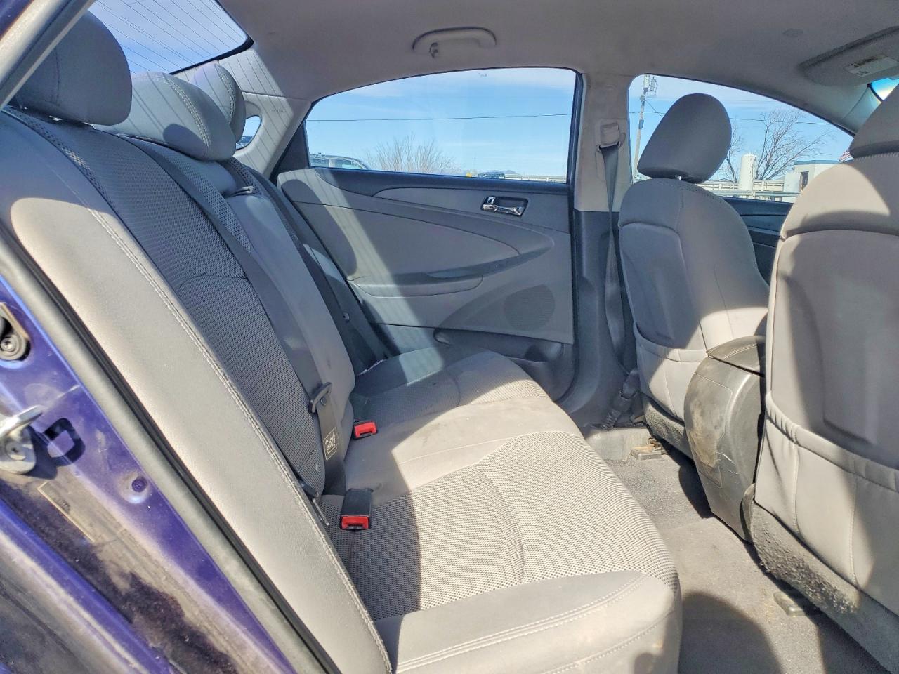 2012 HYUNDAI SONATA GLS photo 19