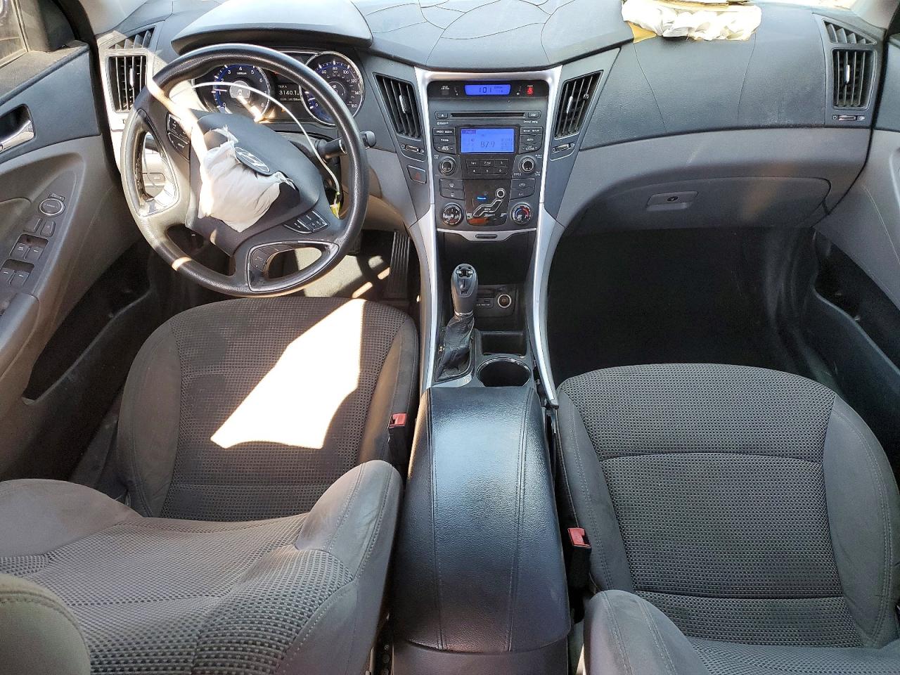 2012 HYUNDAI SONATA GLS photo 15