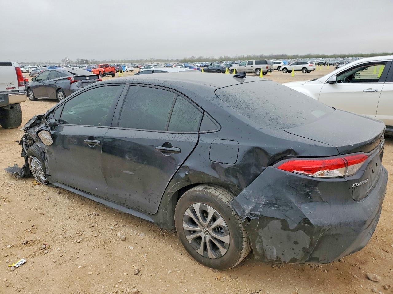 2022 TOYOTA COROLLA photo 3