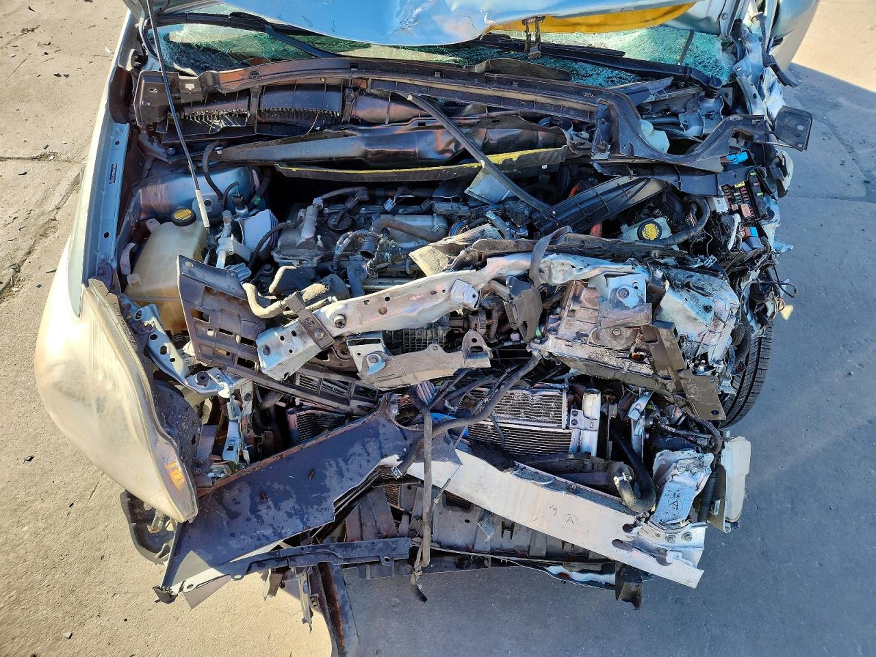 2012 TOYOTA PRIUS photo 11