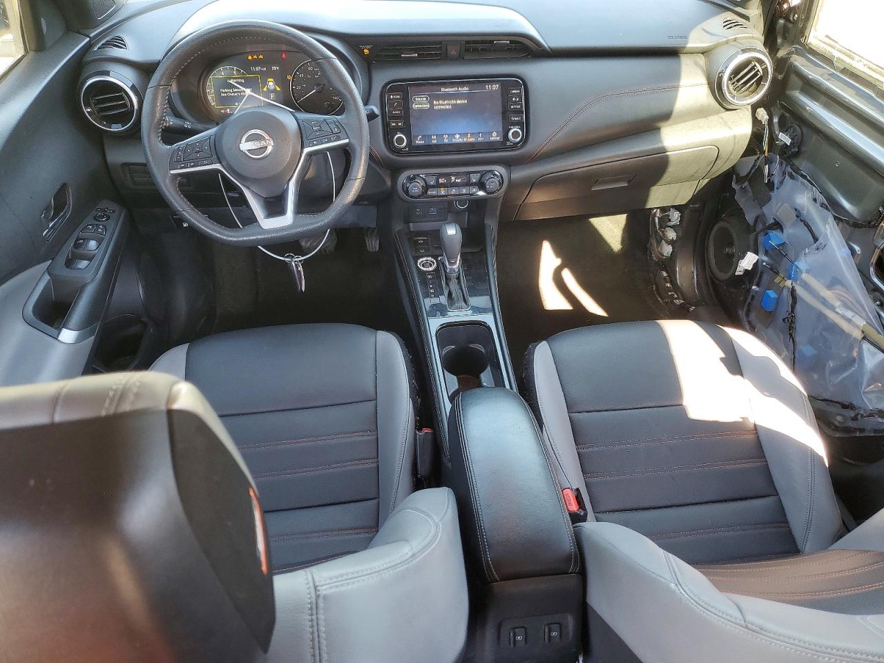2023 NISSAN KICKS SR photo 8