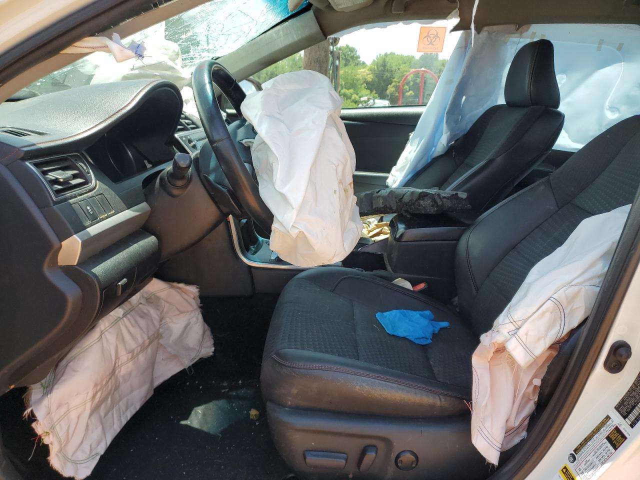 2015 TOYOTA CAMRY photo 13