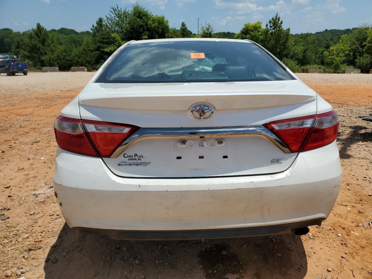 2015 TOYOTA CAMRY photo 11