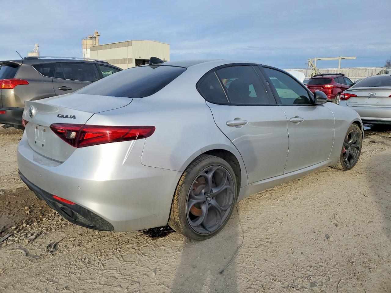 2019 ALFA ROMEO GIULIA photo 3