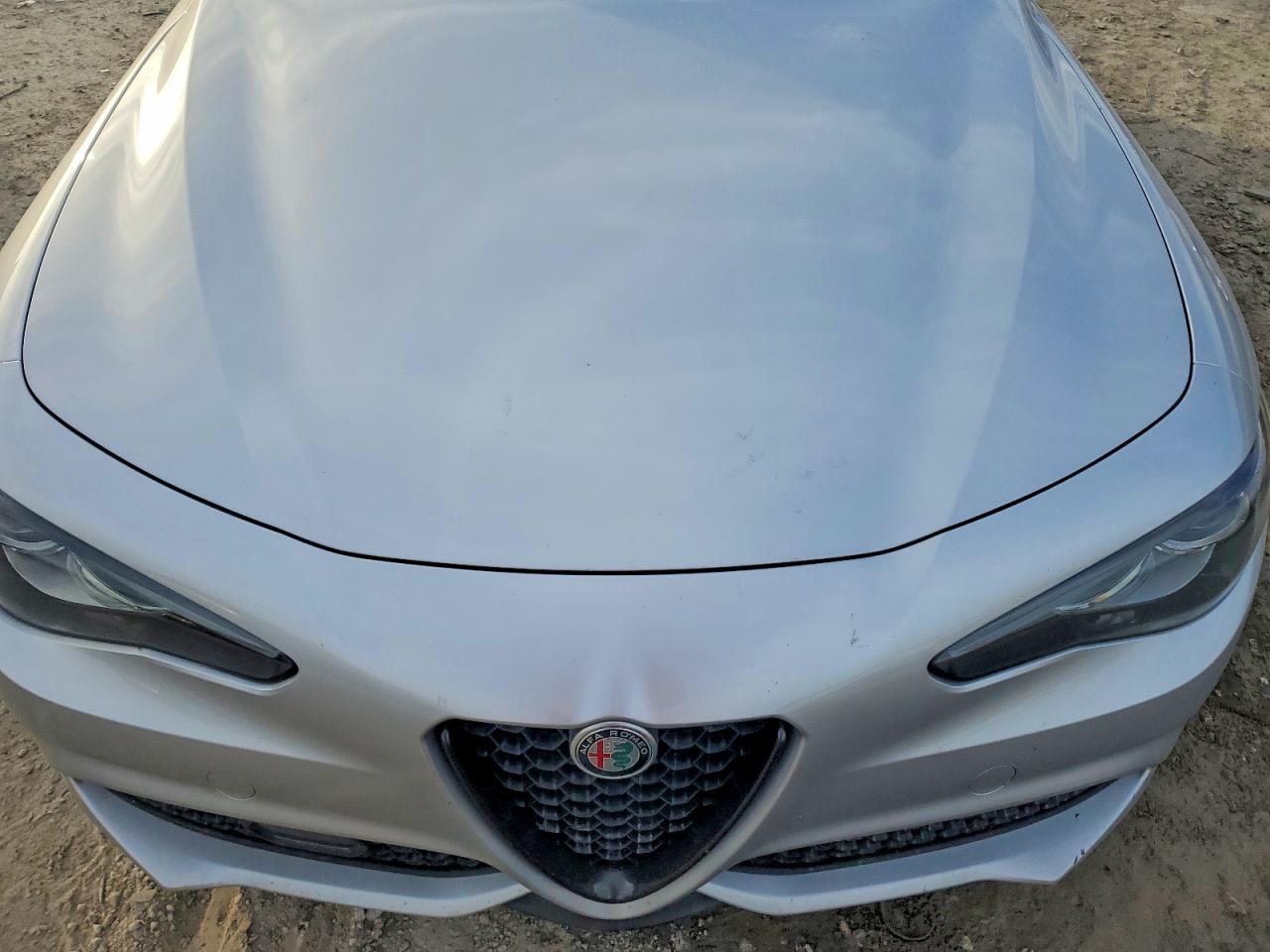 2019 ALFA ROMEO GIULIA photo 11