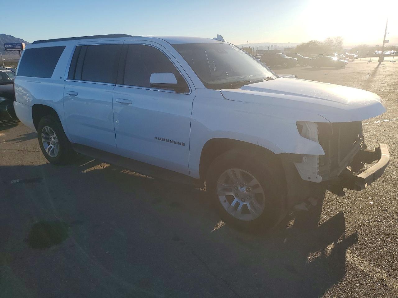 2018 CHEVROLET SUBURBAN K1500 LT photo 7