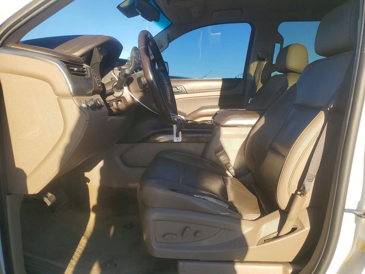 2018 CHEVROLET SUBURBAN K1500 LT photo 13