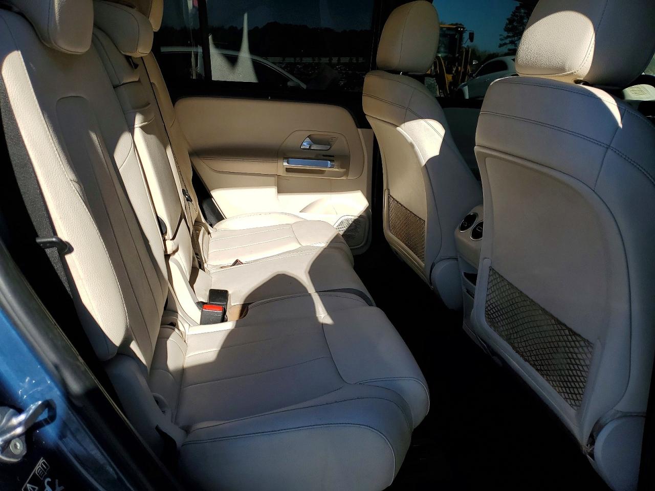 2021 MERCEDES-BENZ GLB 250 photo 31