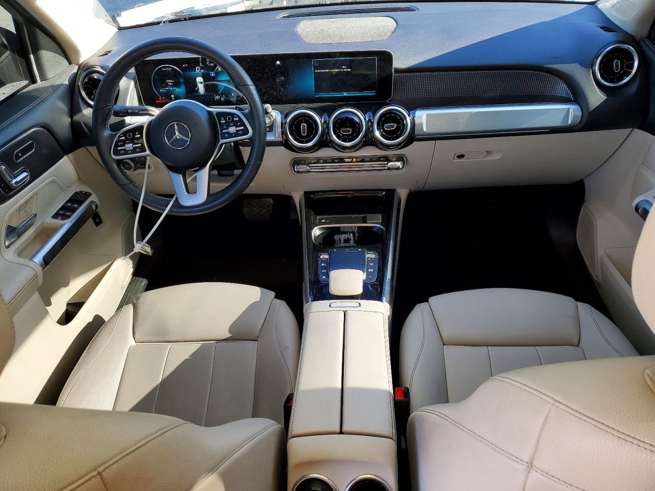 2021 MERCEDES-BENZ GLB 250 photo 22