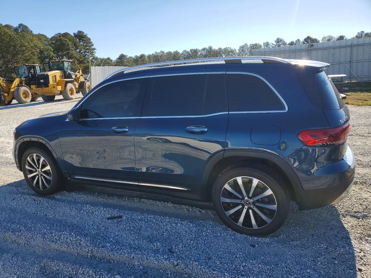 2021 MERCEDES-BENZ GLB 250 photo 4