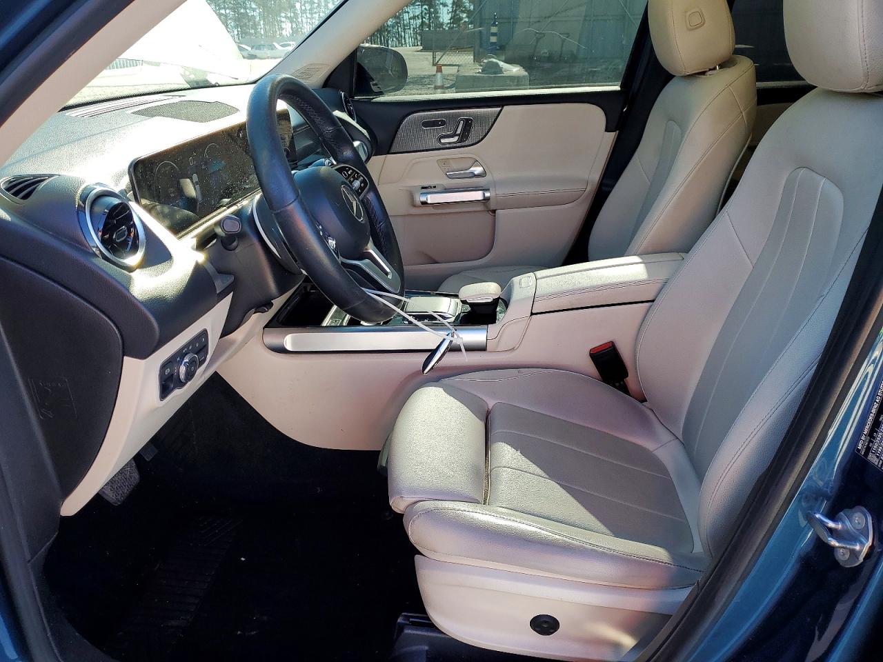 2021 MERCEDES-BENZ GLB 250 photo 19