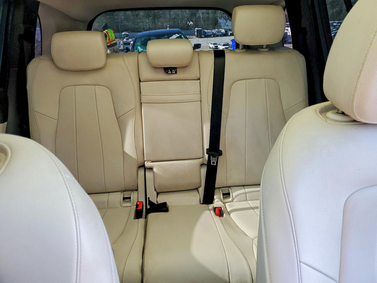 2021 MERCEDES-BENZ GLB 250 photo 28