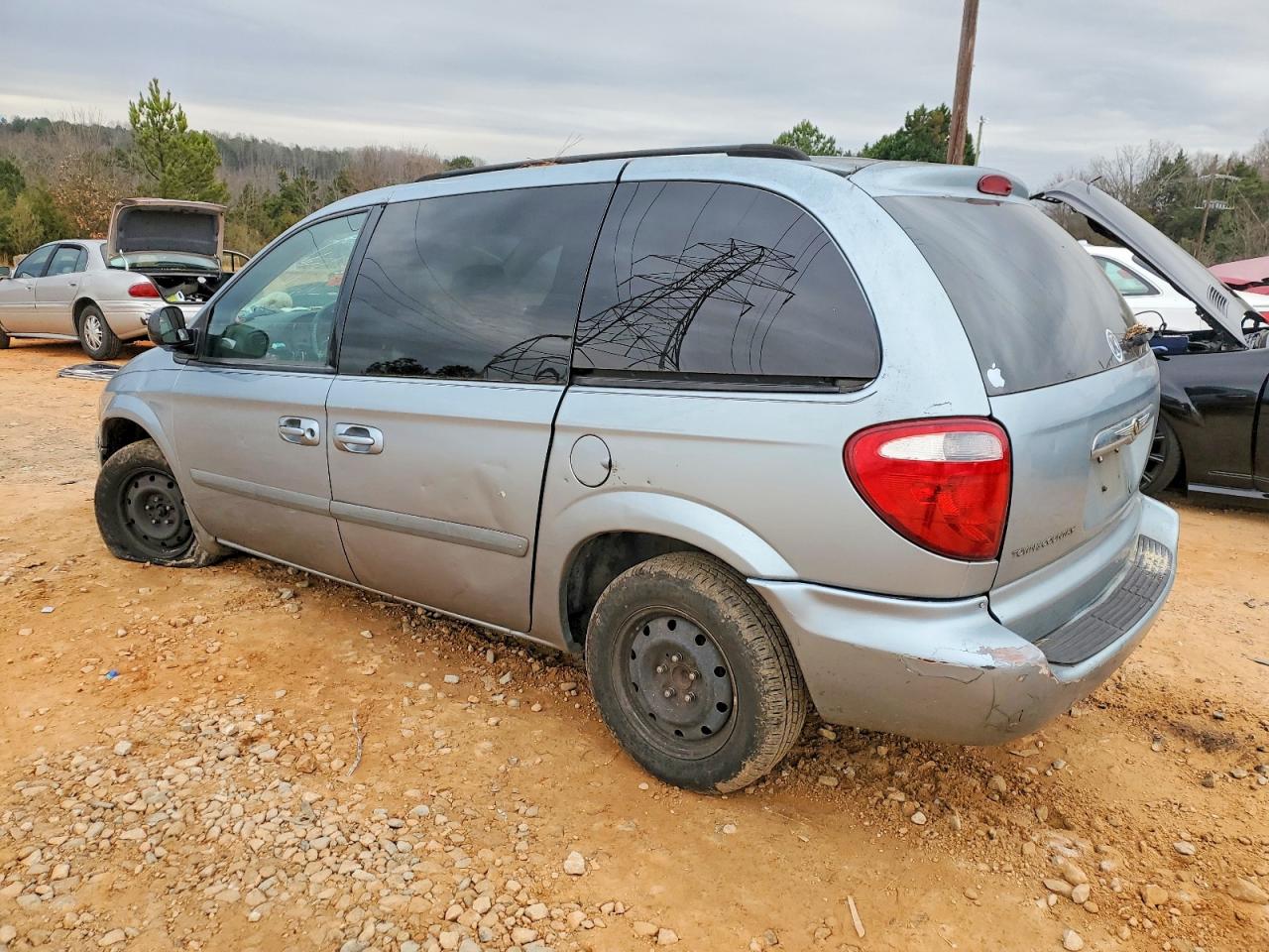2006 CHRYSLER TOWN & COUNTRY photo 2