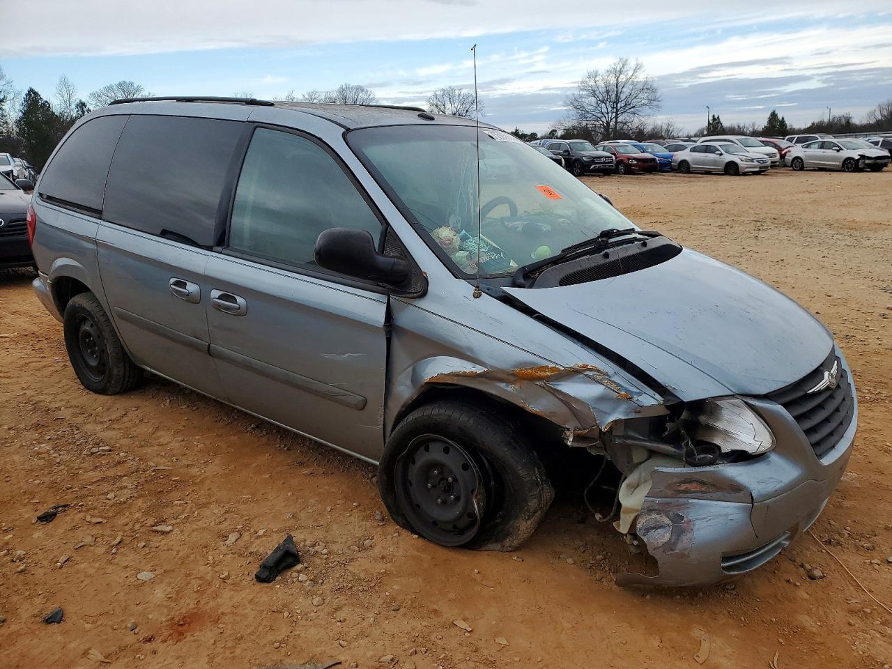 2006 CHRYSLER TOWN & COUNTRY photo 4