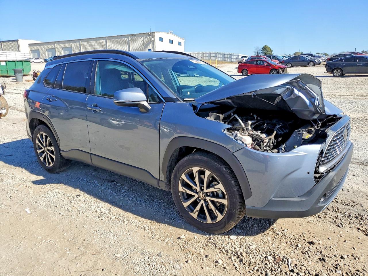 2024 TOYOTA COROLLA CROSS XLE photo 7